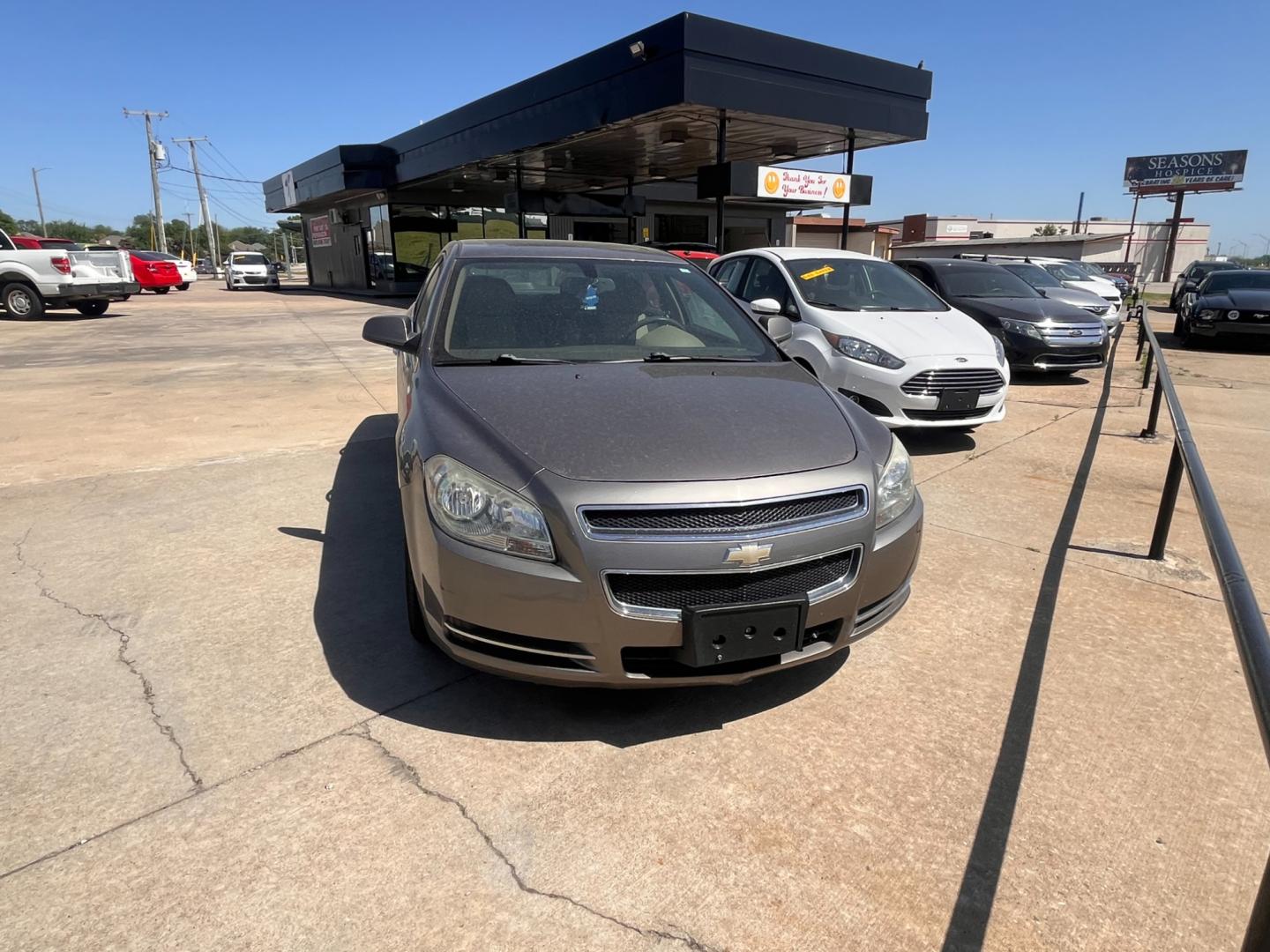 2012 GRAY CHEVROLET MALIBU (1G1ZC5E49LF) , located at 8101 E. Skelly Dr., Tulsa, OK, 74129, (918) 592-3593, 36.121891, -95.888802 - Photo#1